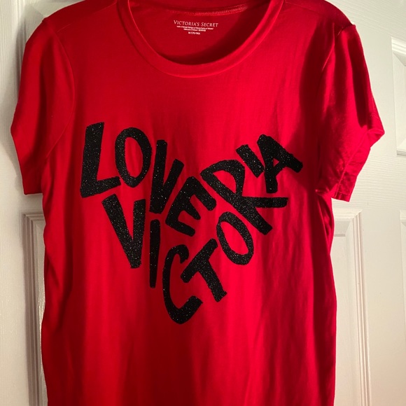 Red Shirt - Picture 1 of 2